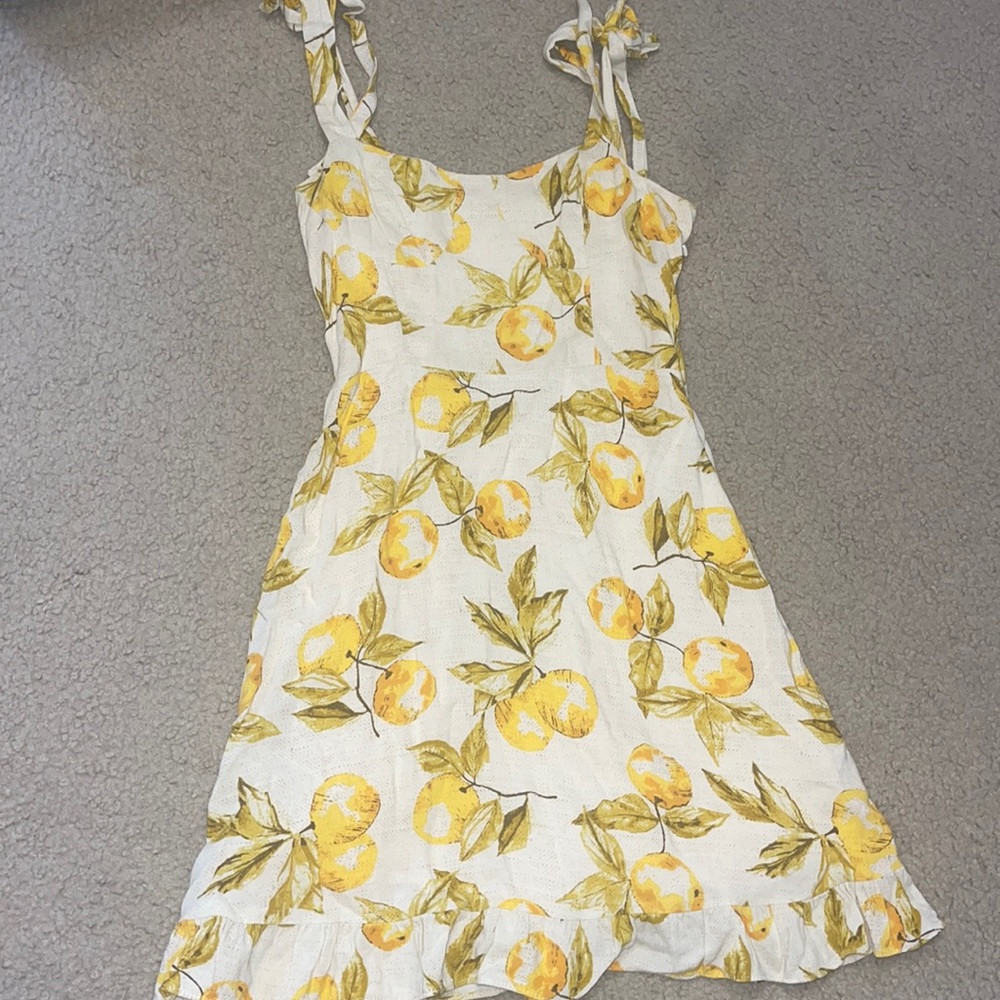 URBAN OUTFITTERS lemon print dress